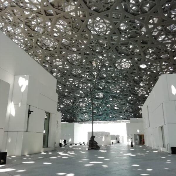 Visiter le Louvre d'Abou Dabi