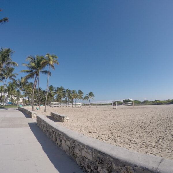La plage de Miami Beach, Floride