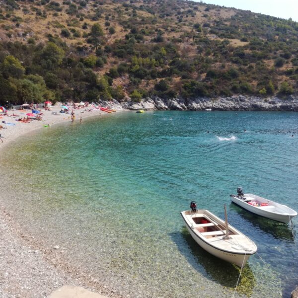 Magnifique plage en Croatie, sur l'Île de Hvar