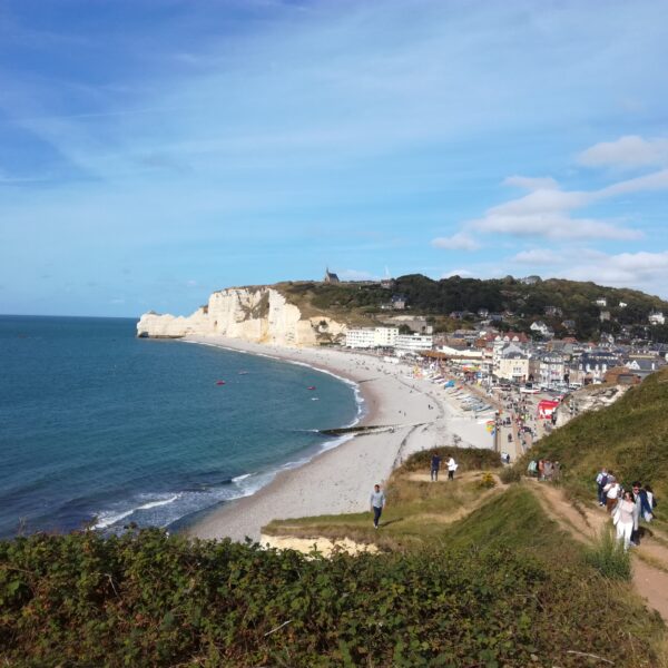 Visiter Etretat et ses environs, les Falaises