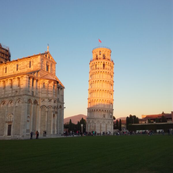 Coucher de soleil sur la Tour de Pise